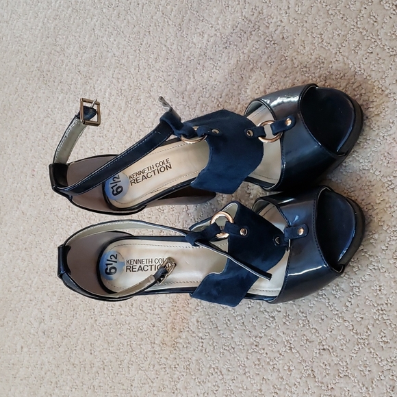Blue sandals with 3 inch thick heel - Picture 2 of 3